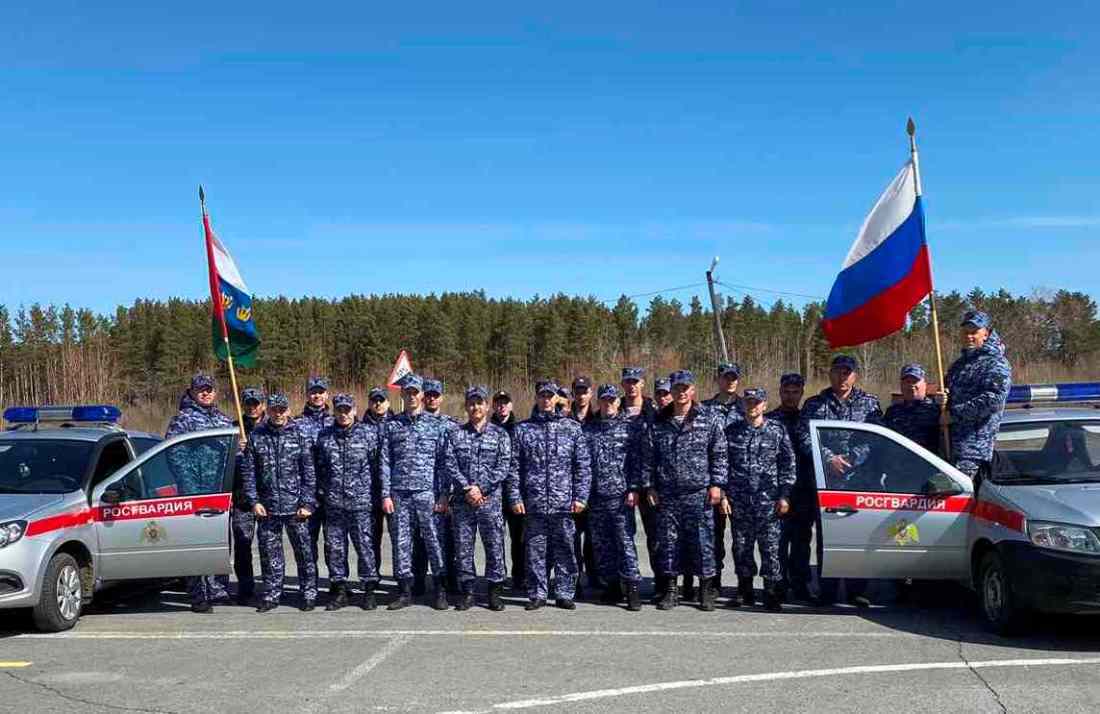 Тревога в тюмени. Росгвардия вневедомственная охрана. Росгвардия Тюмень. Росгвардия фото. Сотрудники полиции Юргинский район Тюменской области.